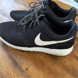 Nike Black and White Athletic Shoes